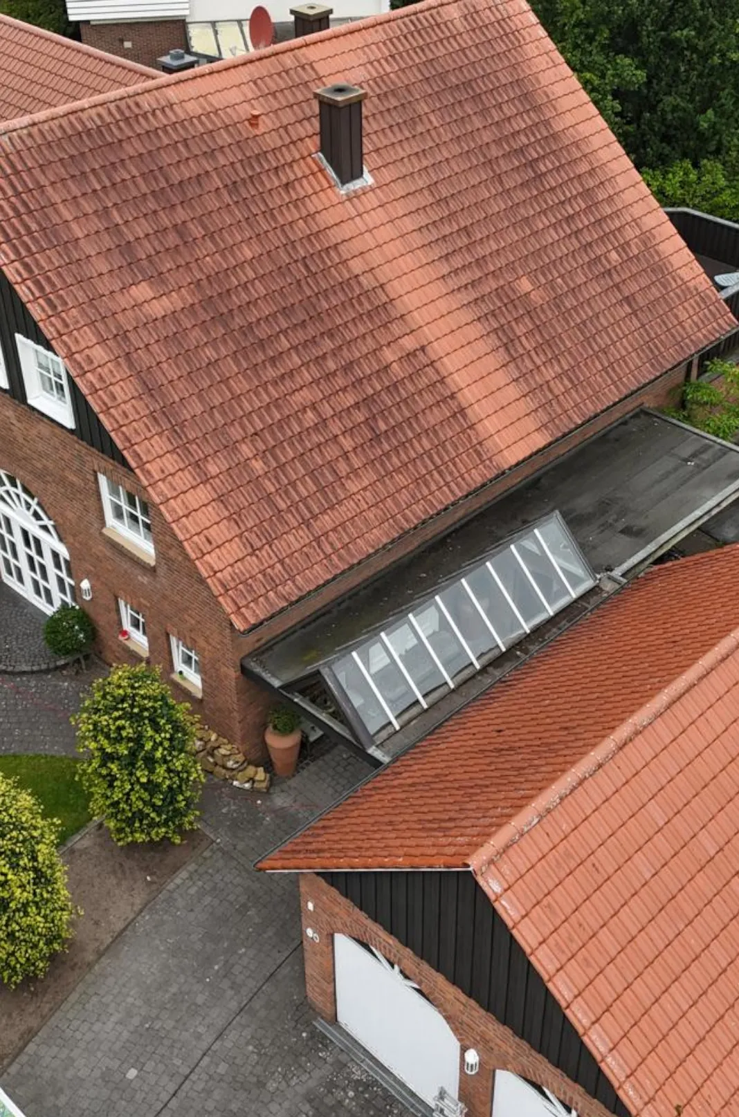 Dachbeschichtung vom Malerbetrieb Reckersdrees in Gütersloh
